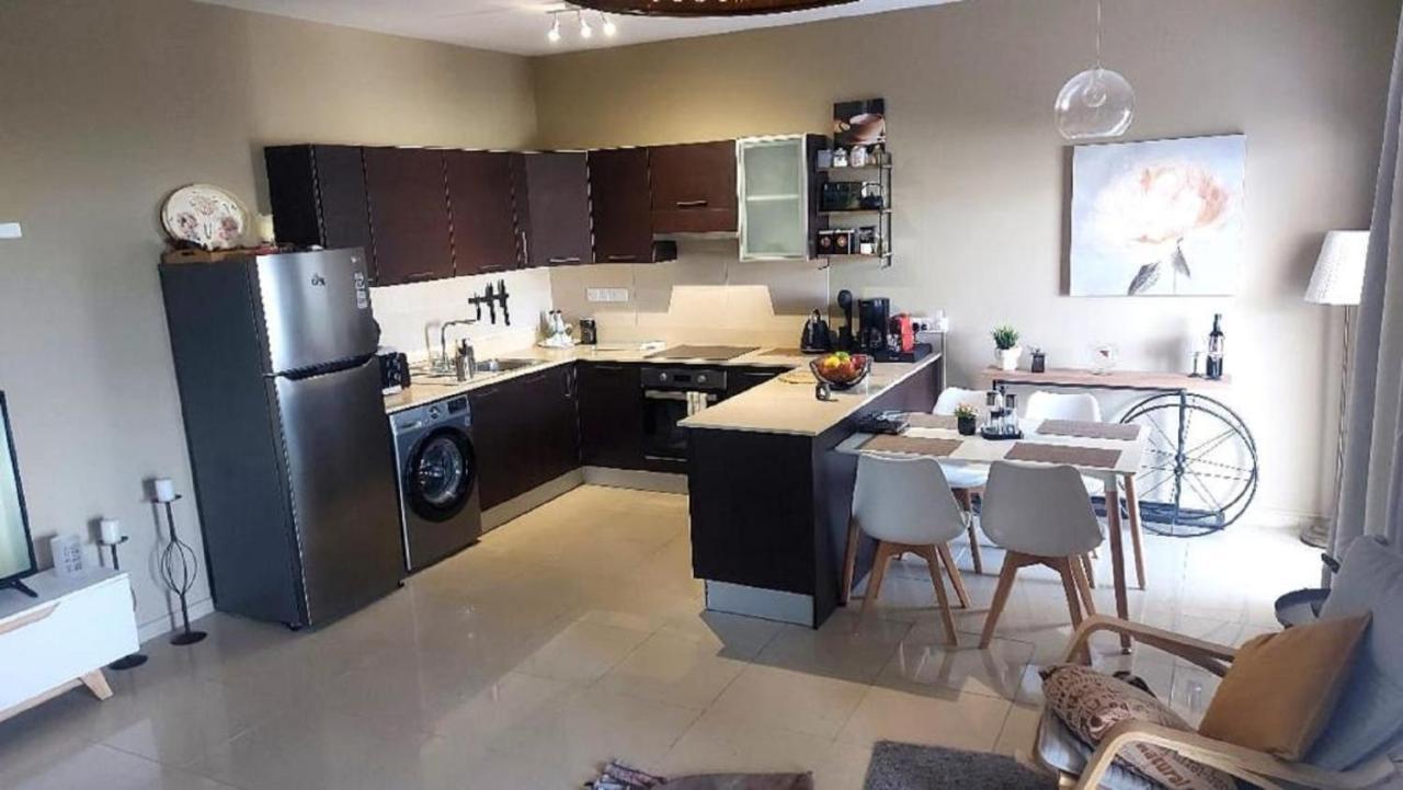 Paramount Gardens Resorts C202 Larnaca Luaran gambar